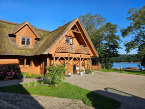Zakatek Mala dom nad jeziorem Kołczewo